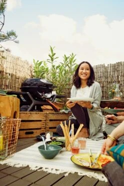 Outdoorchef Minichef 420 G Gas Tischgrill -Outdoor-Grillladen 18 128 05 18 128 06 P 420 G MINICHEF view1 amb