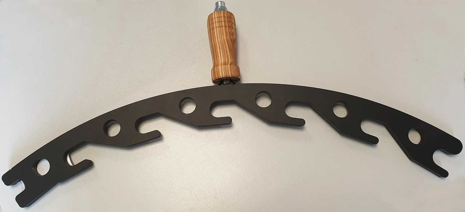 JOE´s Barbeque Deckelhalter (groß) Für Longhorn Und Chuckwagon 1 JOE´s Barbeque Deckelhalter (groß) Für Longhorn Und Chuckwagon