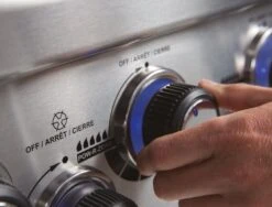 Broil King Regal 490 Black - Modell 2021 -Outdoor-Grillladen 957283 7 REGAL XL PRO FEATURE 05