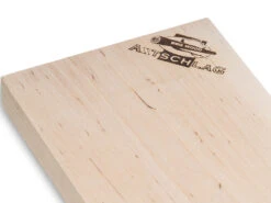 Axtschlag Flammlachsbrett Premium Line Birke - Klemmhalterung - Mit Patentierter Halterung Für Feuerstelle, Grillrost Und Gasgrill -Outdoor-Grillladen Axtschlag Flammlachsbrett Premium Line Birke Branding