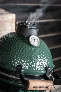 Big Green Egg Mini Keramikgrill -Outdoor-Grillladen Big Green Egg Mini Keramilgrill Tischgrill