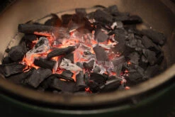 Big Green Egg Holzkohle Wildfire 9 Kg - Apfelbaum -Outdoor-Grillladen Big Green Egg Wildfire Apfelbaum Holzkohle Glutnest