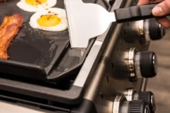 Broil King Grillplatte / Gusseisen Plancha Für Baron (ersetzt 2 Grillroste) -Outdoor-Grillladen Broil King Baron Grillplatte Fettablauf 11342