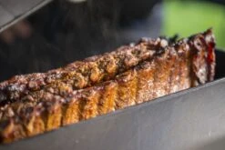 Broil King Rib Roaster / Gusseisen Kastenform -Outdoor-Grillladen Broil King Spare Ribs