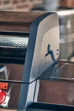 Enders Gasgrill Monroe Pro 4 SIK Turbo -Outdoor-Grillladen Enders Gasgrill Monroe Pro 4 SIK Turbo Deckel Seitenteile