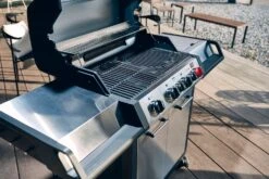 Enders Gasgrill Monroe Pro 4 SIK Turbo -Outdoor-Grillladen Enders Gasgrill Monroe Pro 4 SIK Turbo grosse Grillflaeche