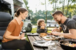 Grillfürst G201E 2-Brenner Gasgrill Portabel V2 - Campinggrill / Balkongrill 50mbar - Inkl. Untergestell -Outdoor-Grillladen Grillfuerst Campinggrill Picknich unterwegs