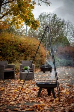 Grillfürst Dreibein Für Dutch Oven Oder Schwenk Grillrost / Höhenverstellbar, Inkl. Kette Und Haken -Outdoor-Grillladen Grillfuerst Dreibein Grillrost hoehenverstellbar