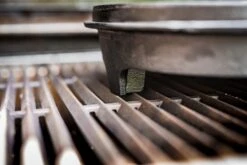 Grillfürst Dutch Oven Set BBQ Edition DO2 - X-DEAL Inkl. Tragetasche / Aufbewahrungstasche, Gusseisen Pflege Und Deckelheber -Outdoor-Grillladen Grillfuerst Dutch Oven Fuesse