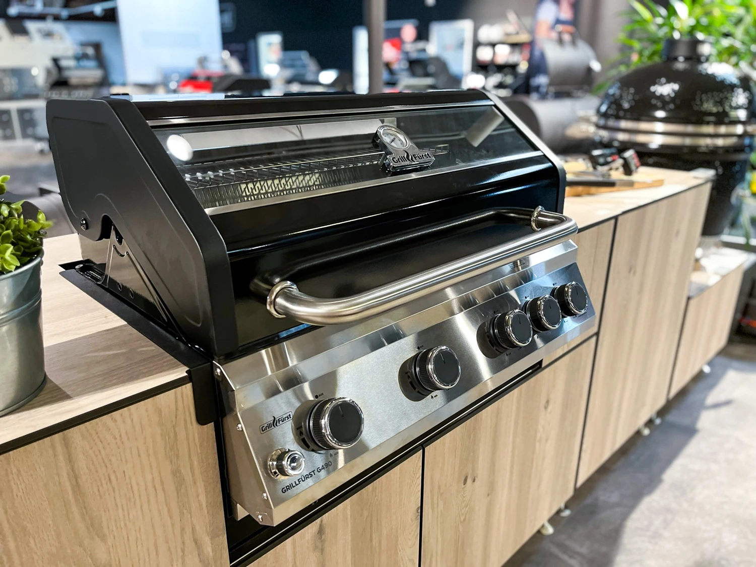 Grillfürst G490G 4-Brenner Einbaugrill - Black Edition - Mit Heckbrenner Und Gusseisen Rosten 5 Grillfürst G490G 4-Brenner Einbaugrill - Black Edition - Mit Heckbrenner Und Gusseisen Rosten – Bild 5
