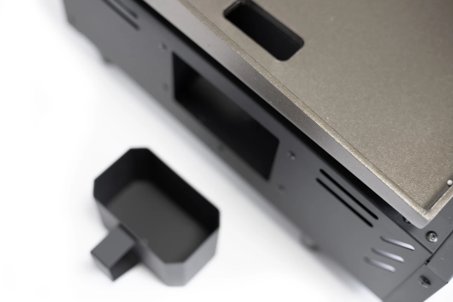 Grillfürst Plancha Grill - 2 Brenner Mit Insgesamt 7 KW Und Edelstahl Plancha - Inkl. 2 Stk. Plancha Spatel Und Grillzange 13 Grillfürst Plancha Grill - 2 Brenner Mit Insgesamt 7 KW Und Edelstahl Plancha - Inkl. 2 Stk. Plancha Spatel Und Grillzange – Bild 13