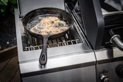 Grillfürst G310G 3-Brenner Gasgrill Borussia Dortmund Edition Mit Hochtemperaturbrenner Und Gusseisen Rosten -Outdoor-Grillladen Grillfuerst Gasgrill Gusspfanne Steakzon 2