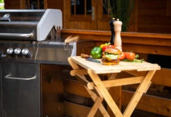 Grillfürst Grill Beistelltisch / Klapptisch Mit Abnehmbaren Schneidebrett 63 Cm X 40 Cm 7 Grillfürst Grill Beistelltisch / Klapptisch Mit Abnehmbaren Schneidebrett 63 Cm X 40 Cm -Outdoor-Grillladen Grillfuerst Grill Beistelltisch Bambus Schneidbrett