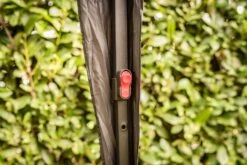 Grillfürst Pop-Up Pavillon / Grillpavillon / Gartenpavillon / Grillzelt 3x3m V3 - Mit Rauchabzug -Outdoor-Grillladen Grillfuerst Pavillon Arretierung