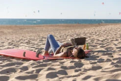 Knister Grill Small - Holzkohle Kompaktgrill -Outdoor-Grillladen Knister Grill Small Strand