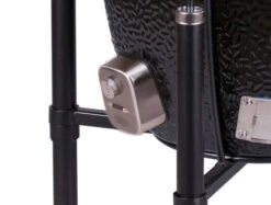 Monolith Grill LeCHEF BBQ GURU - PRO-Serie 2.0 Schwarz - MIT Gestell Und Seitentischen -Outdoor-Grillladen Monolith BBQ Guru Version 2