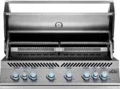 Napoleon 700-Series 44" BIG44 Edelstahl Einbaugrill Inkl. Drehspieß - Modell 2023 18 Napoleon 700-Series 44" BIG44 Edelstahl Einbaugrill Inkl. Drehspieß - Modell 2023 -Outdoor-Grillladen Napoleon Einbaugrill BIG44 Warmhalterost hinten
