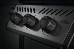 Napoleon Freestyle 365 Gasgrill, Graphit - Mit Sizzle Zone - Modell 2023 -Outdoor-Grillladen Napoleon Freestyle Bedienknoepfe