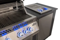 Napoleon Outdoor Küche Oasis Compact 105 Mit BIG32 Einbaugrill Und Einbau Sizzle Zone - Inkl. Arbeitsplatte Aus Feinsteinzeug -Outdoor-Grillladen Napoleon Oasis Compact BIG32 Sizzle Zone Seitenbrenner