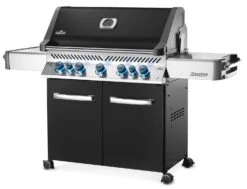 Napoleon Prestige 665 Gasgrill, Schwarz - Mit Safety Glow - Modell 2023 - SMART Deal Inkl. Grillfürst Grill Control -Outdoor-Grillladen Napoleon Prestige 665 schwarz Angle Black KnbsOn