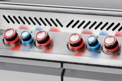 Napoleon Prestige Pro 500-3 Edelstahl Gasgrill, Erdgas Inkl. Drehspieß - Modell 2023 -Outdoor-Grillladen Napoleon Prestige Pro 500 safety glow Drehknopfbeleuchtung