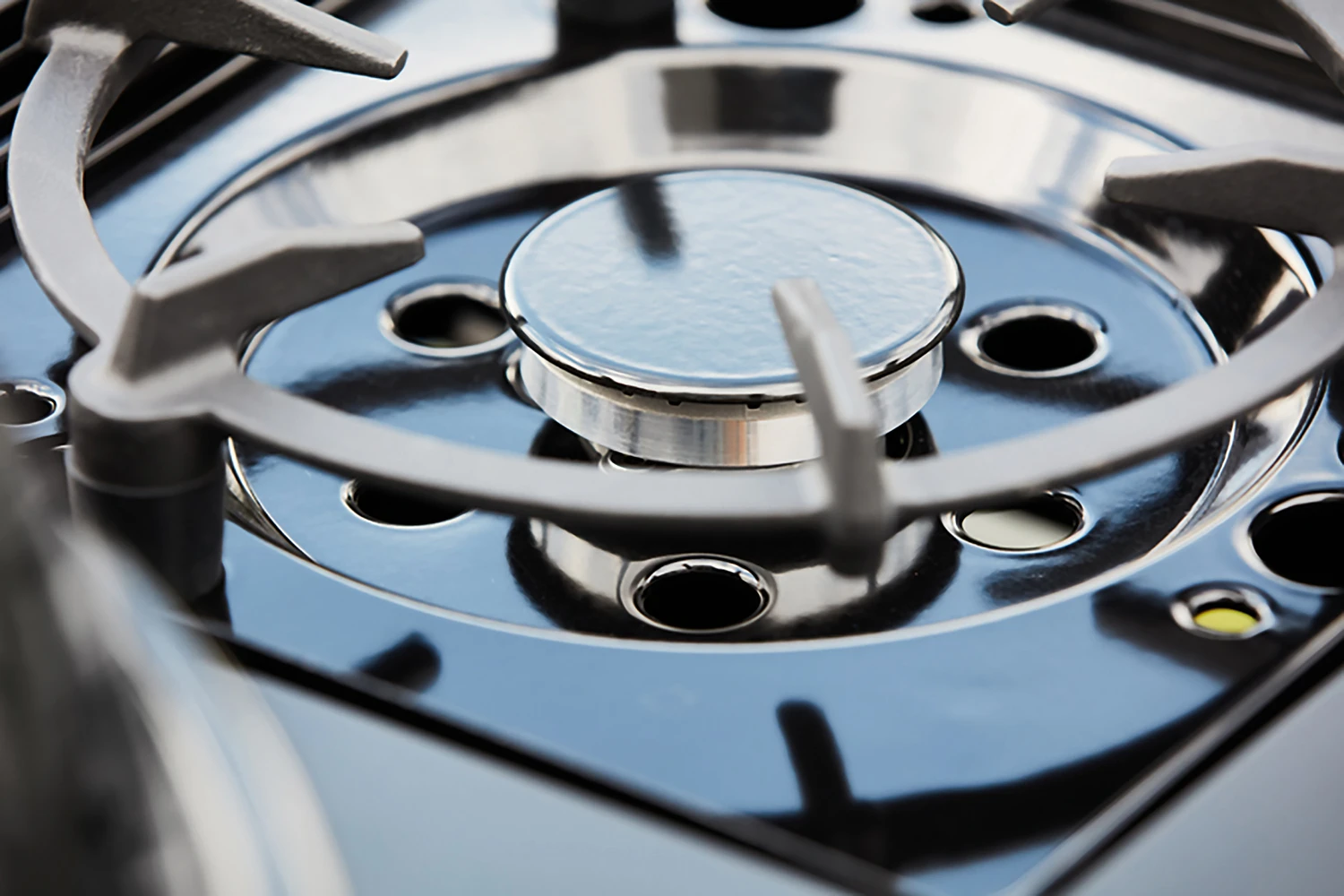 Outdoorchef Gas Kugelgrill Davos 570G Pro Mit Cooking Zone (Seitenkocher) & Abdeckhaube 5 Outdoorchef Gas Kugelgrill Davos 570G Pro Mit Cooking Zone (Seitenkocher) & Abdeckhaube – Bild 5