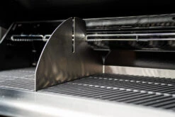 Outdoorchef Dualchef 425 G BZ Gasgrill Mit BLAZING ZONE Infrarotbrenner -Outdoor-Grillladen Outdoorchef Dualchef 425G BZ Detail Zone Divider