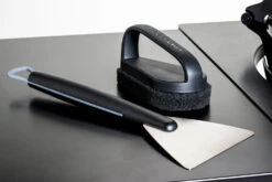 Outdoorchef Plancha Reinigungsset -Outdoor-Grillladen Outdoorchef Plancha Reinigungsset Mood