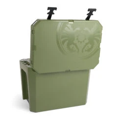 Petromax Kühlbox 25 Liter Oliv - Inkl. Sitzkissen, Haft-Unterlage Und Einsatzkorb 16 Petromax Kühlbox 25 Liter Oliv - Inkl. Sitzkissen, Haft-Unterlage Und Einsatzkorb -Outdoor-Grillladen Petromax Kuehlbox kx25 oliv back open