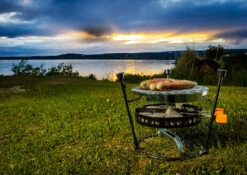 Petromax Pro-ft Set / 3-tlg. (Deckelheber, Kohleschale, Grillrost) -Outdoor-Grillladen Petromax Pro FT Set Deckelhalter Grillrost Kohlenschale Anwendung