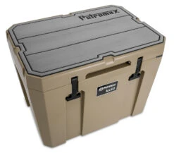 Petromax Haft-Auflage Für Kühlbox Kx50 Grau Mit Linien -Outdoor-Grillladen Petromax kx50 padg l Haft Auflage Kuehlbox kx50 sand grau Linien 3 1625147099
