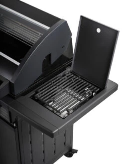 Rösle Gasgrill Magnum PRO G3 Inkl. Abdeckhaube - Modell 2023 -Outdoor-Grillladen Roesle Gagsrill Magnum Pro Prime Zone offen2 1
