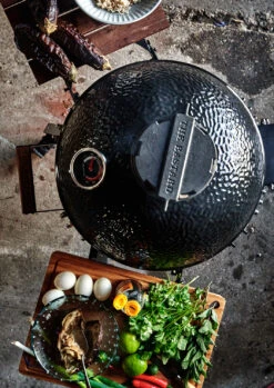 The Bastard Keramikgrill Classic Medium - Complete - Schwarz Glänzend - Modell 2023 28 The Bastard Keramikgrill Classic Medium - Complete - Schwarz Glänzend - Modell 2023 -Outdoor-Grillladen The Bastard Classic Medium Keramikgrill Seitenablagen