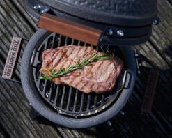 The Bastard Keramikgrill Urban Small - Schwarz Matt - Modell 2023 -Outdoor-Grillladen The Bastard Urban Small Keramikgrill