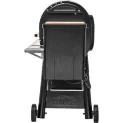 Traeger Pelletgrill Timberline - 1300 10 Traeger Pelletgrill Timberline - 1300 -Outdoor-Grillladen Traeger Timberline seitlich pelletkammer