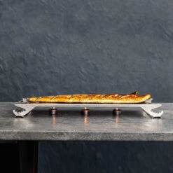 Fennek Flammlachshalterung Aus Edelstahl Mit Zubehör Und Tasche -Outdoor-Grillladen fennek edelstahl flammlachshalter warmhalteplatte