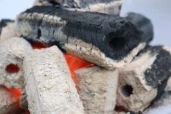 Greek Fire Holzkohlebriketts 20kg -Outdoor-Grillladen greek fire briketts glut detail 1