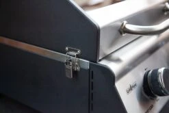 Grillfürst G201E 2-Brenner Gasgrill Portabel V2 - Campinggrill / Balkongrill 50mbar -Outdoor-Grillladen grillfuerst g201 verschluss 1