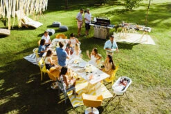 Outdoorchef Dualchef S 425 G Edelstahl Gasgrill Mit Seitenkocher + Blazing Zone Infrarotbrenner + DGS Gusseisen Grillrost 2 Stk. + DGS Gemüse Grillrost 2 Stk. -Outdoor-Grillladen outdoorchef dualchef s 425 g garten 18 700 10 1