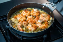 Outdoorchef Carbonstahl Pfanne Ø 24 Cm -Outdoor-Grillladen outdoorchef pfanne grill 14 491 47 1